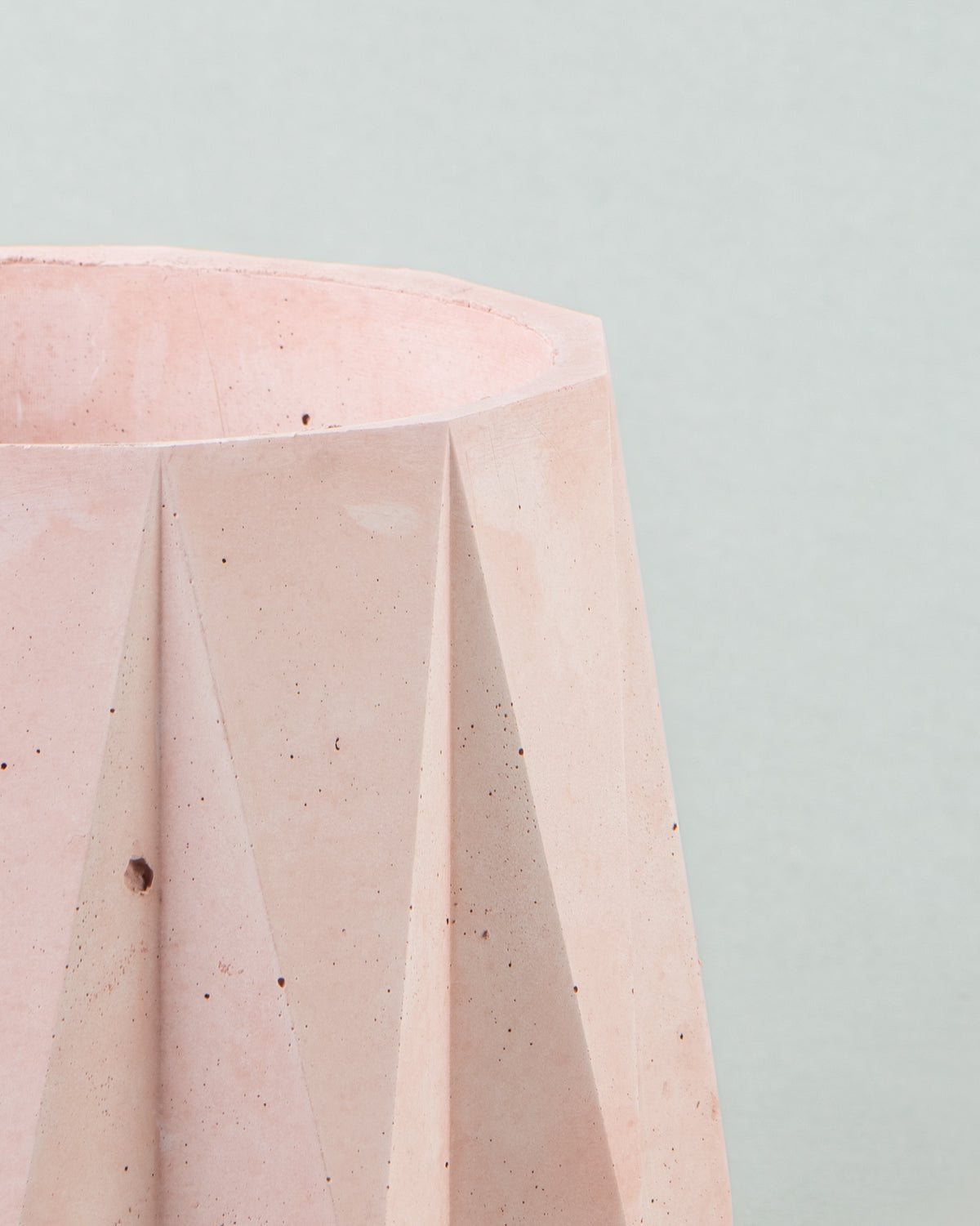 Zigzag Allure Collection: Large Planters in Diverse Hues